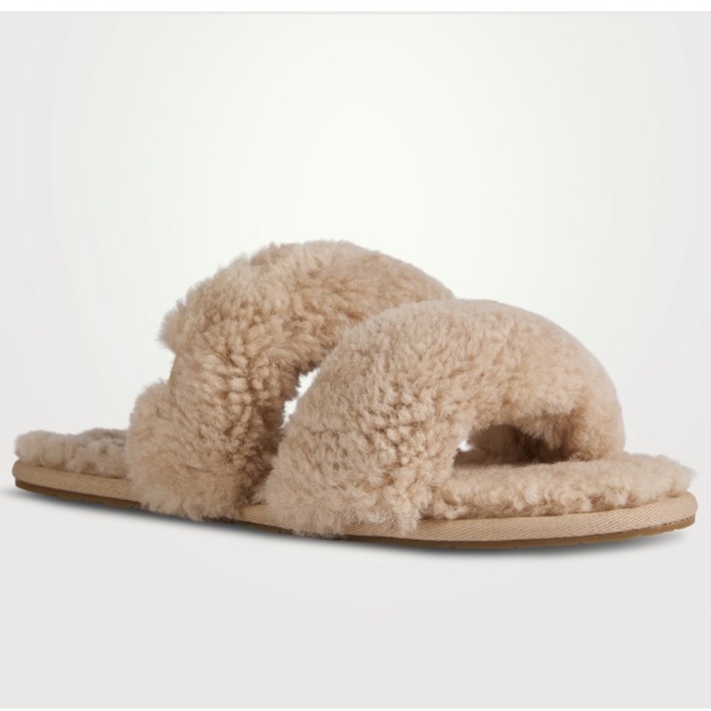NWT UGG Maxi Curly Scuffetta Slippers, Sand, 5